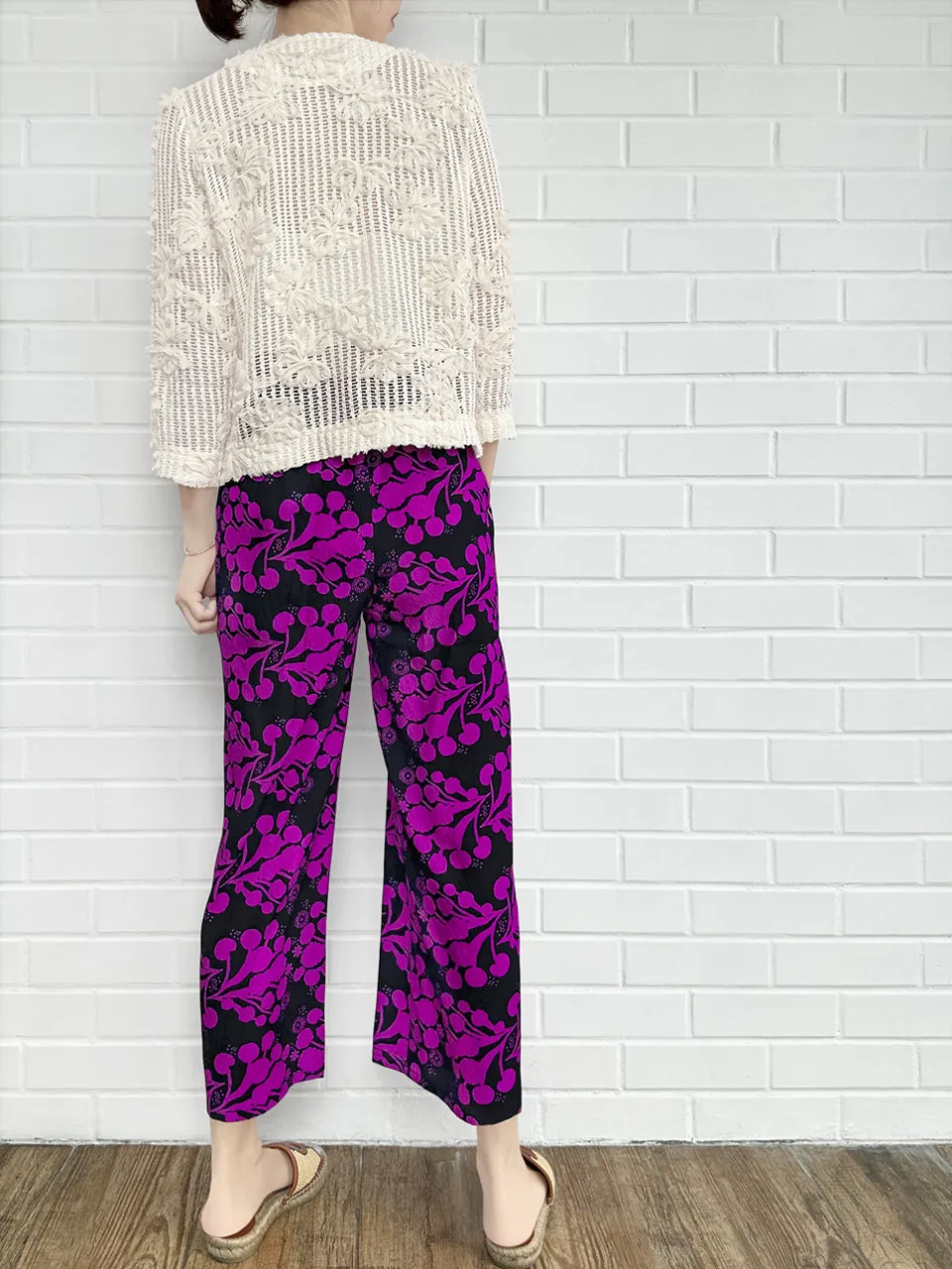 Last Chance! Fuchsia Blooming Petal Contrast Piping Silky Cropped Trousers