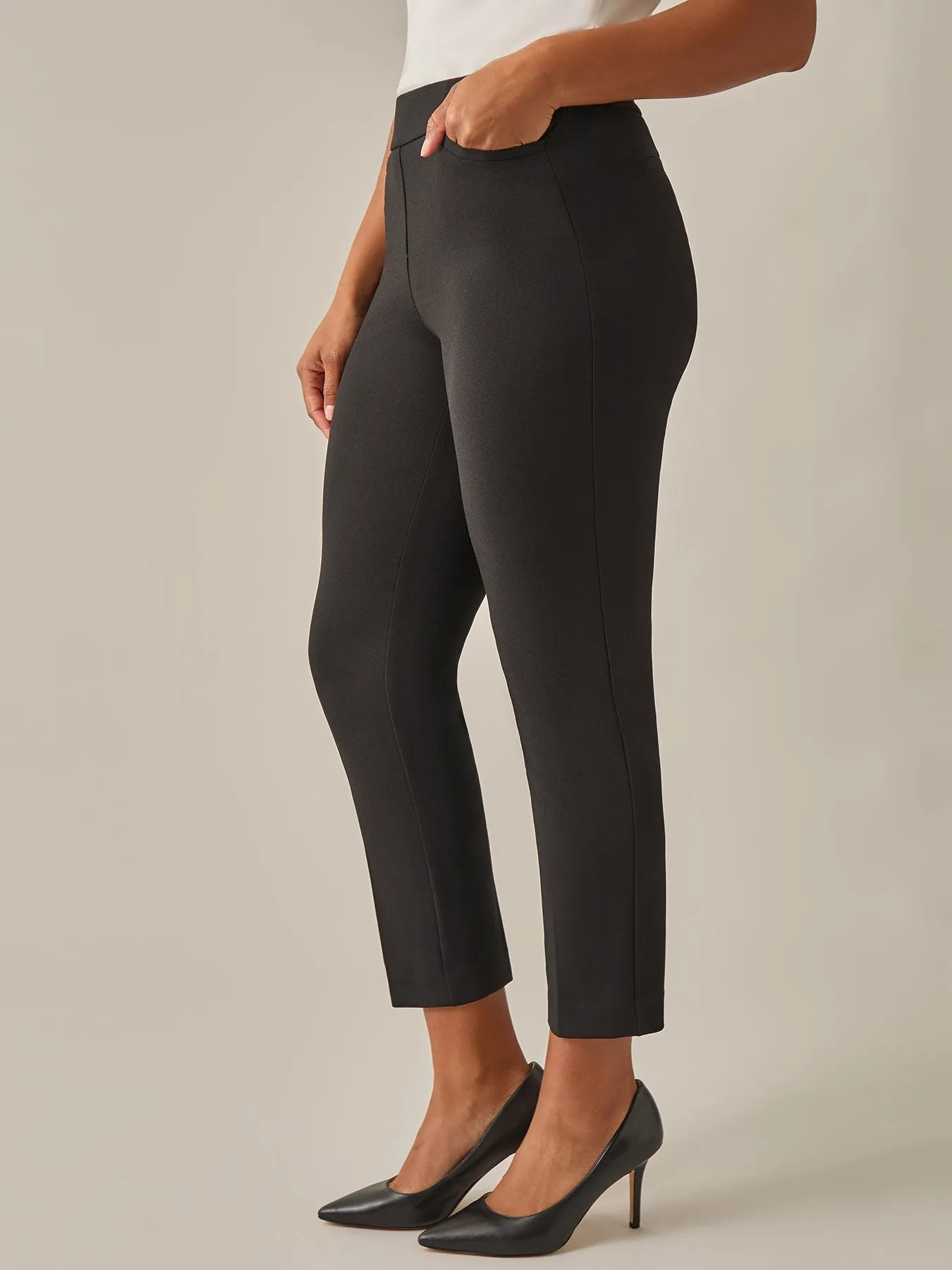 Plus Size Pull-On Straight Leg Ankle Pants, Black