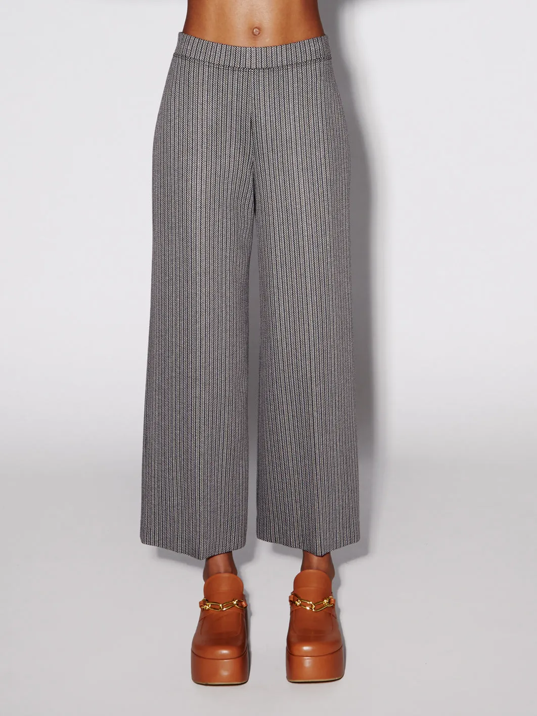 Pull On Cropped Straight Pant